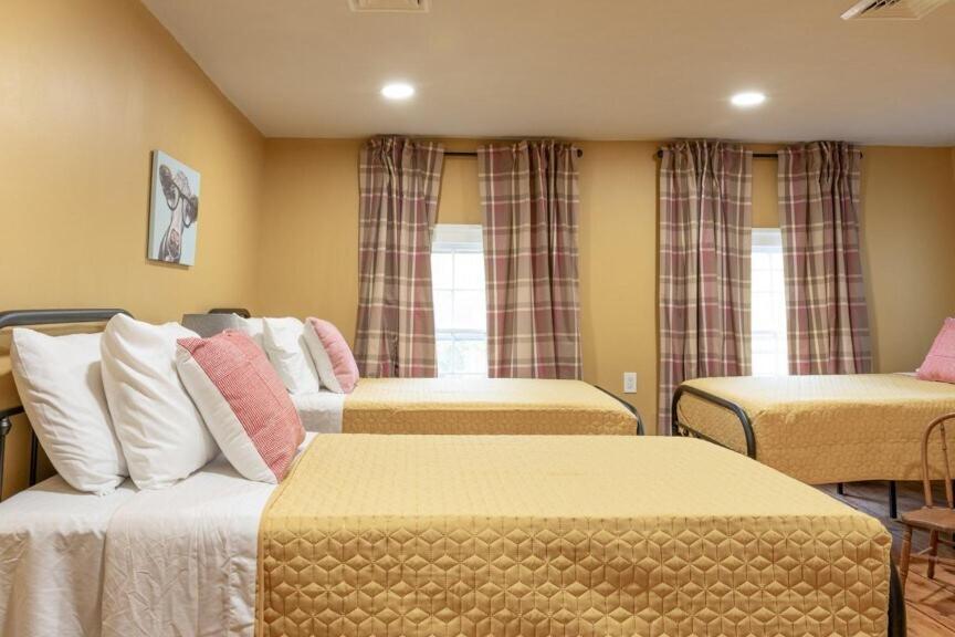 Heritage Trail Farmhouse New Hampton エクステリア 写真