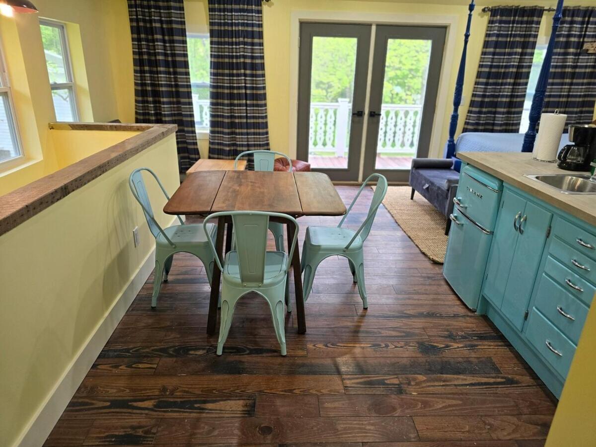 Heritage Trail Farmhouse New Hampton エクステリア 写真